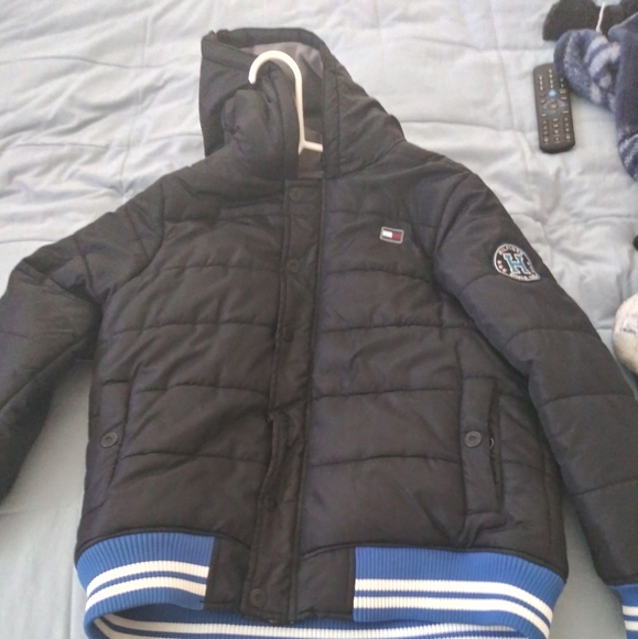 Tommy Hilfiger puffer jacket - Picture 1 of 1